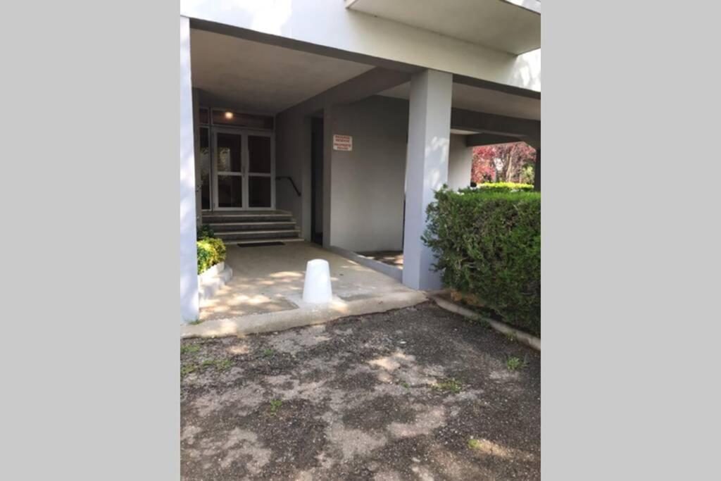 Bel Appartement Avec Vue Et Parking Prive Béziers Buitenkant foto