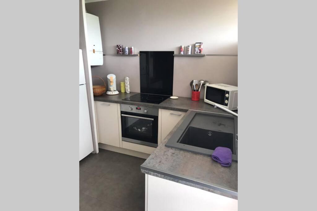 Bel Appartement Avec Vue Et Parking Prive Béziers Buitenkant foto