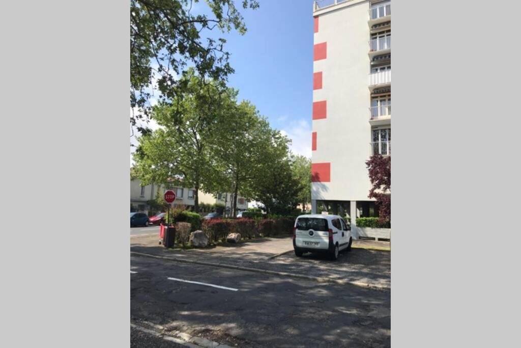Bel Appartement Avec Vue Et Parking Prive Béziers Buitenkant foto
